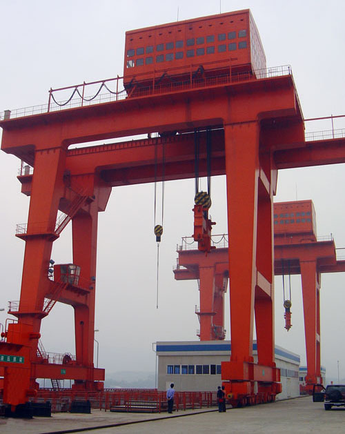 壩頂門式啟閉機2